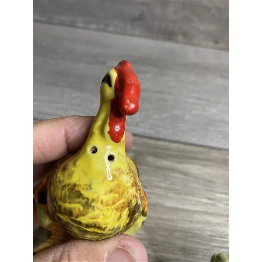 Ceramic Turkey Salt and Pepper Shaker Set W Corks Thanksgiving Seasonal Decor